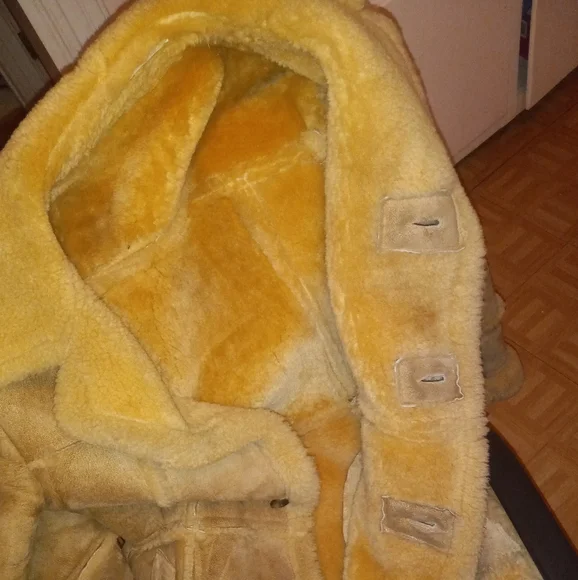 Shearling coat - Picture 4 of 6
